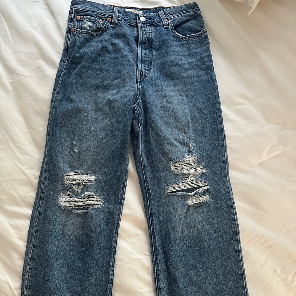 Levi’s rib cage straight ankle dark denim jeans